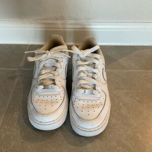 kids Nike Air Force one white sneakers size 4.5